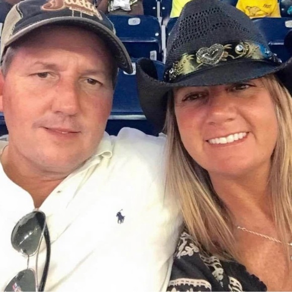 Meet your Posher, Brandi - Picture 4 of 9